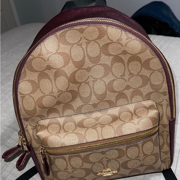 Coach  Backpack Charlie Signature Backpack bag - Medium - Purple Accent Design - Picture 3 of 5